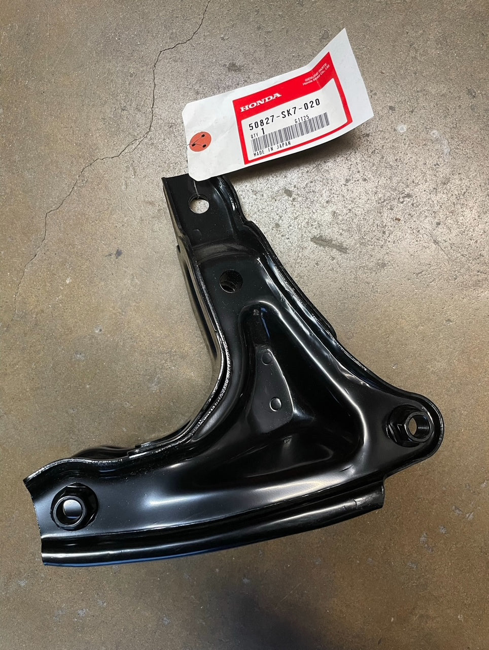 Brand New 1990-1993 Integra rear T Bracket
